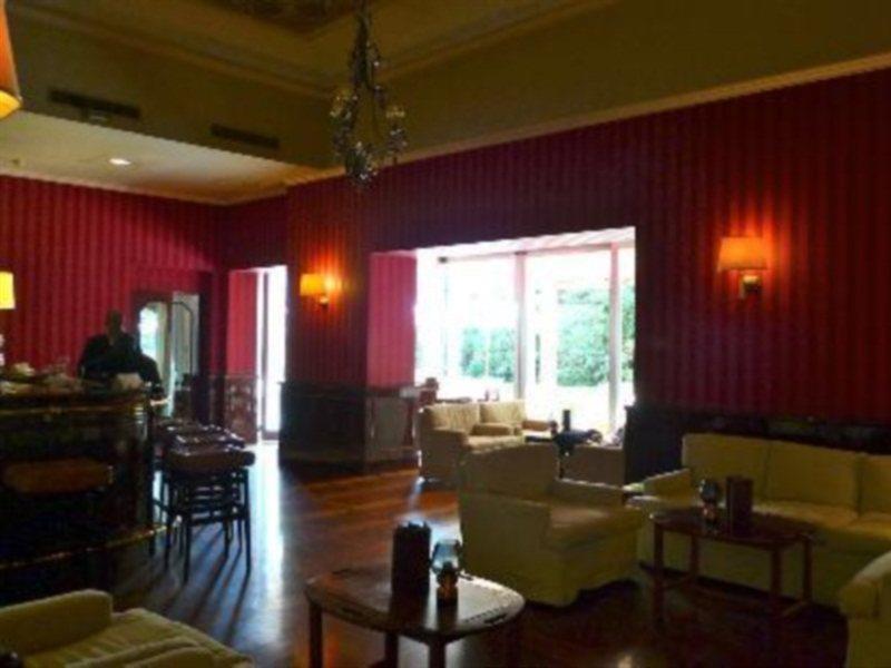 Hotel De La Paix 4*